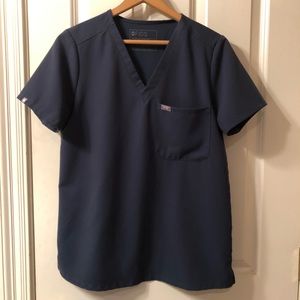 Figs Brand Dark Harbor Catarina Scrub Top S